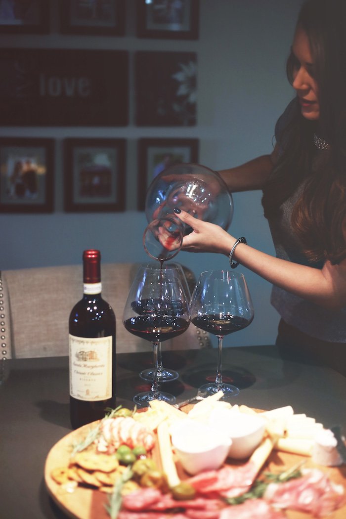 santa margherita chianti classico riserva, perfect wine pairing for a charcuterie and holiday party idea. Click to see more easy holiday entertaining ideas