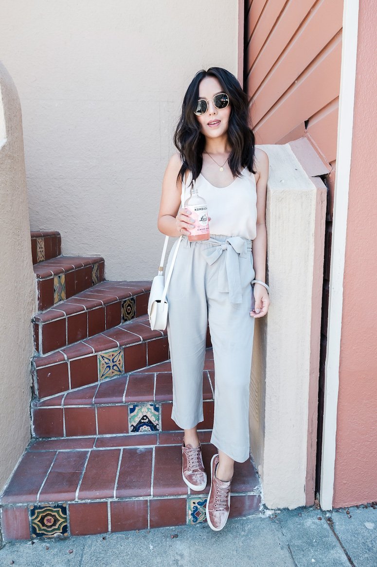 7 ways to wear paper bag waist pants and paper bag waist pant outfit ideas 